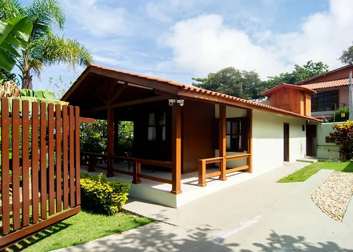 Casa Praiana Poucos Passos Do Mar, Santinho Ab9757