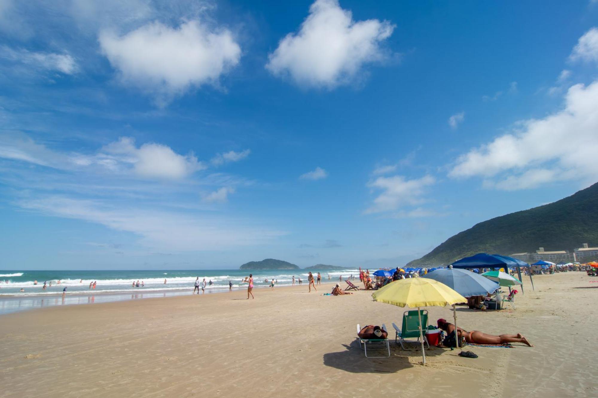 Casa Praiana Poucos Passos Do Mar, Santinho Ab9757 Villa